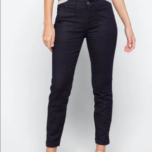 Studio Blue Navy cropped pants